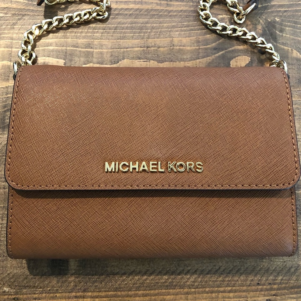 Michale Kors crossbody bag